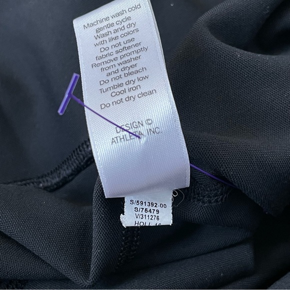 Athleta Black Stealth Mesh 7/8 Tight Leggings - 35735 - Picture 11 of 12